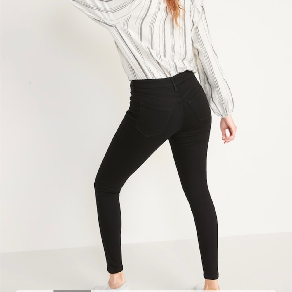 Old Navy Rockstar Jeans in black